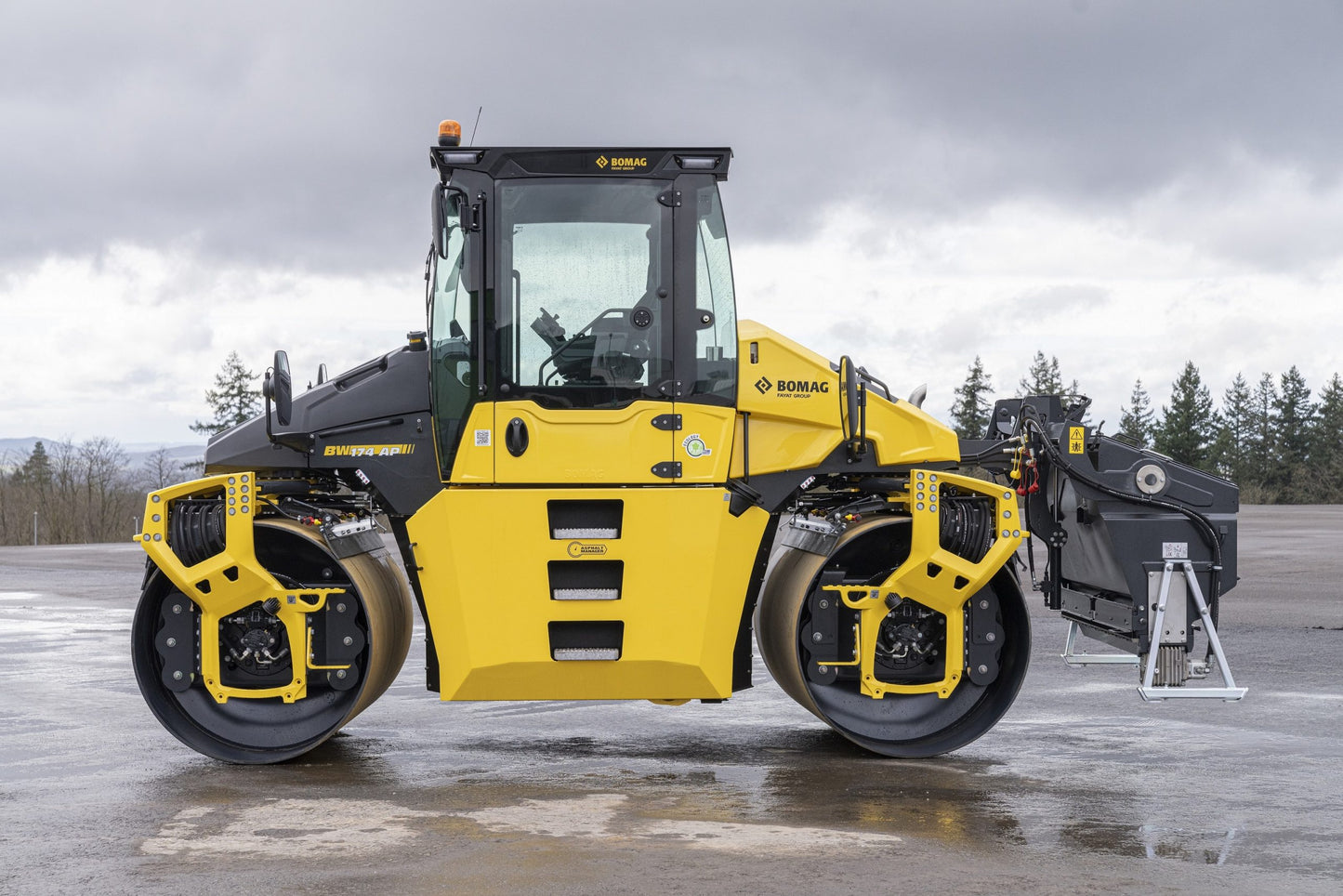 PDF Bomag BW 154 AP-4 Tandem Vibratory Roller Parts Manual SN 101870811001 - 101870819999