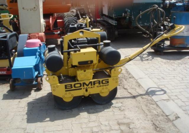 PDF Bomag BW 75 S-2 Double Drum Vibratory Roller Parts Manual SN 101020021001 - 101020022356