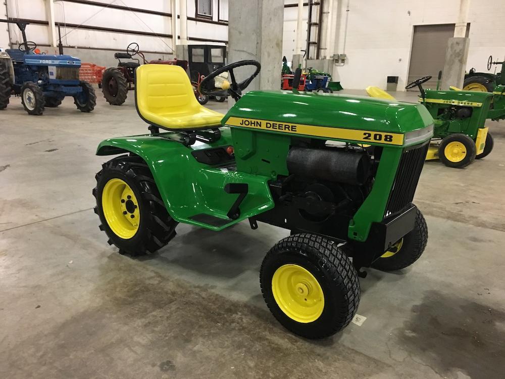 JOHN DEERE 208 LAWN AND GARDEN TRACTOR PARTS MANUAL PC1617 INSTANT DOWNLOAD