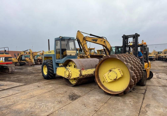 PDF BOMAG BW 213 PD-2 Single Drum Vibratory Roller Parts Manual 101400180101- 101400180149