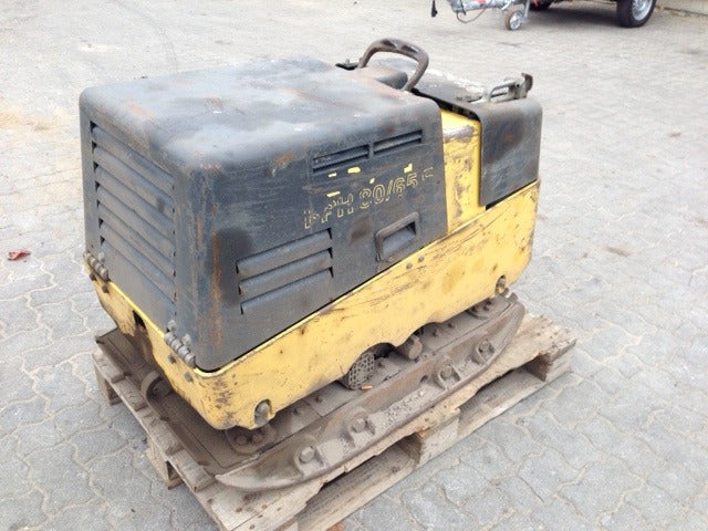 PDF Bomag BPH 80/65 S Vibratory Plate (Reversible) Parts Manual SN 101700111001 - 101700111385