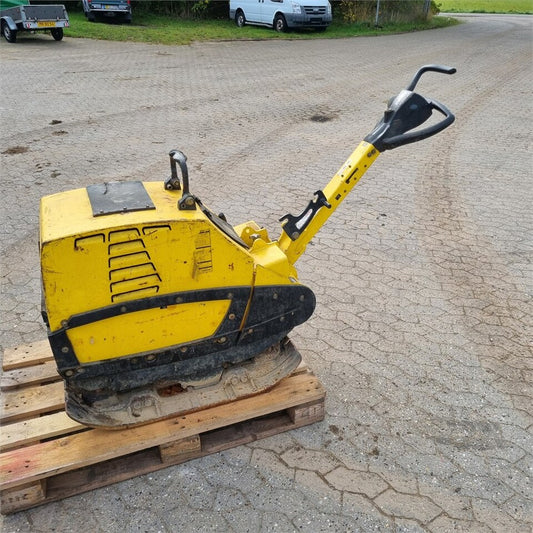 PDF Bomag BPR 55/65 D/H Vibratory Plate (Reversible) Parts Manual SN 101692151001 - 101692151138