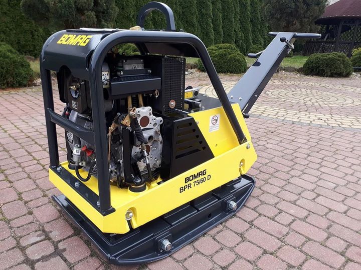 PDF Bomag BPR 75/60 D-2 Vibratory Plate (Reversible) Parts Manual SN 101690610101 - 101690611000