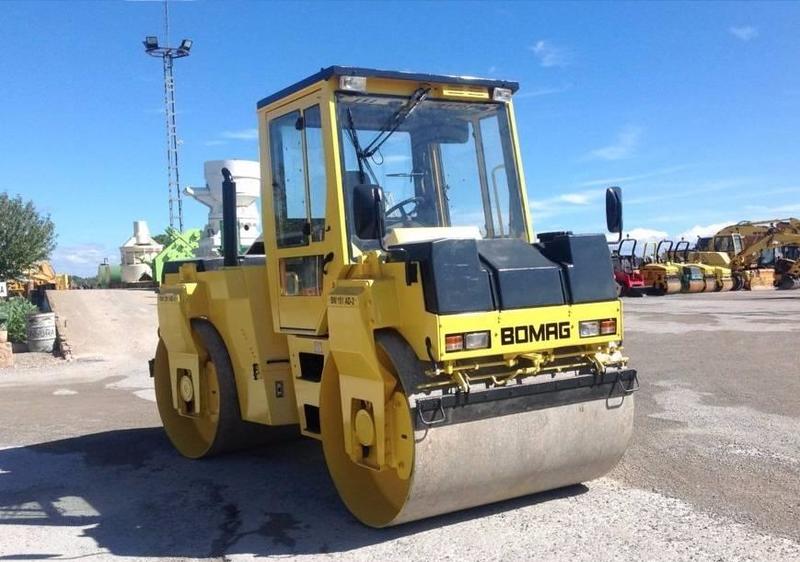 PDF Bomag BW 151 ADH-2 Tandem Vibratory Roller Parts Manual SN 223490230101 - 223490239999