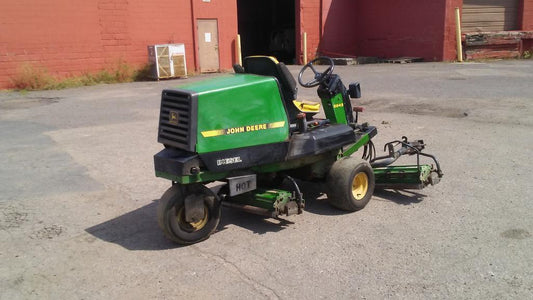 JOHN DEERE 2243 PROFESSIOAL DIESEL GREEN MOWER PARTS MANUAL PC2402 INSTANT DOWNLOAD