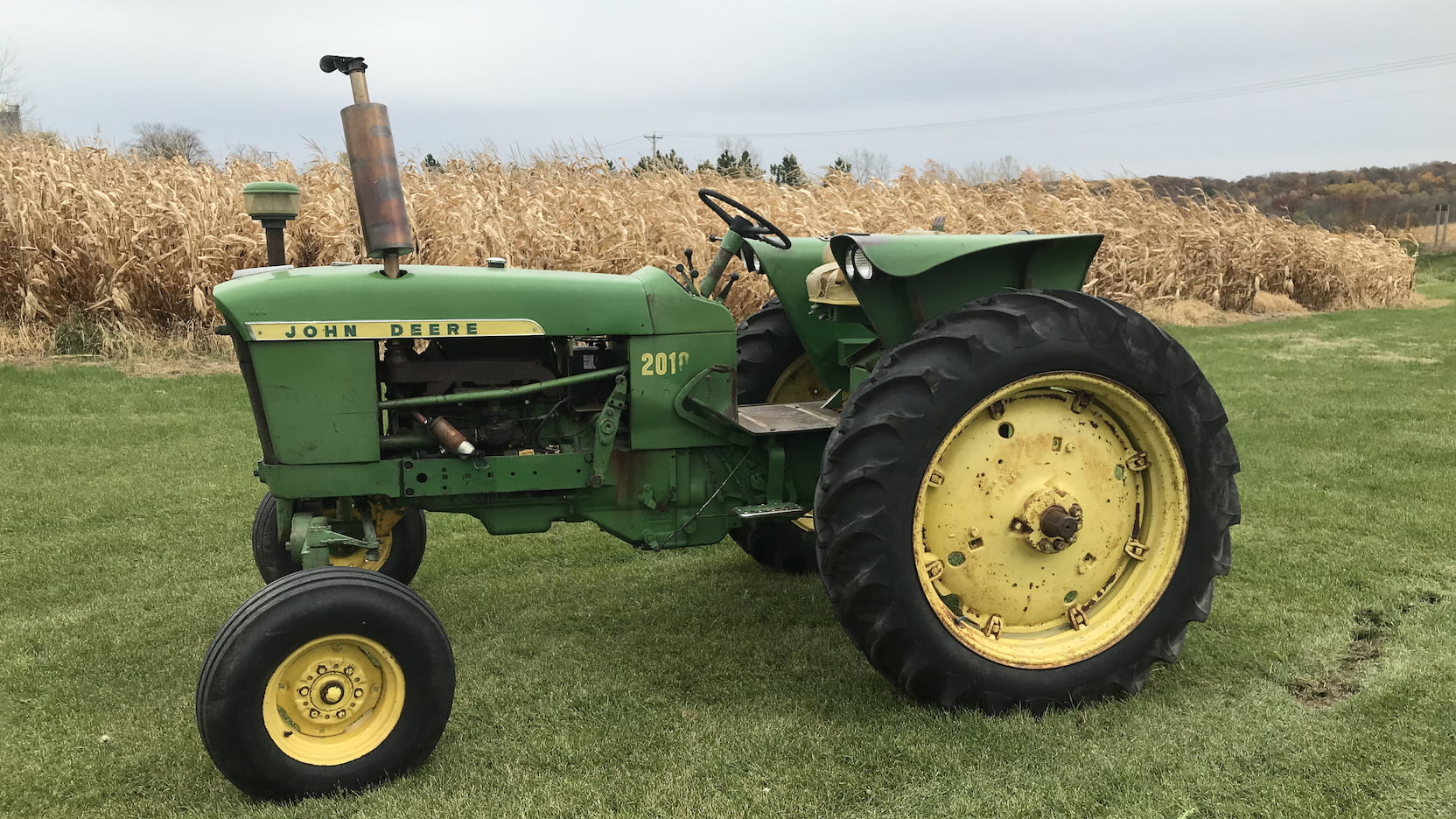 John Deere 2010 Tractor Parts Manual PC0689 Instant Download