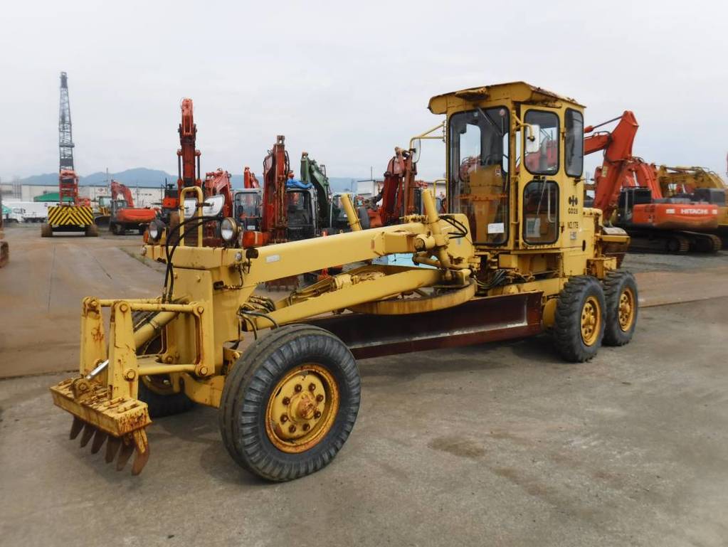 KOMATSU MOTOR GRADER GD28AC-1 (JPN) PARTS MANUAL INSTANT DOWNLOAD SN 1002-UP